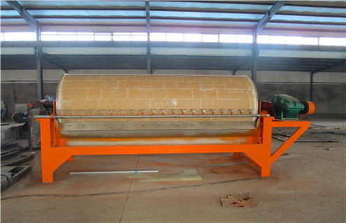 濰坊磁選機(jī)，濰坊磁選機(jī)多少錢一臺(tái)，推薦合適磁選機(jī)廠家，濰坊磁選機(jī)多少錢一臺(tái)，推薦合適磁選機(jī)廠家磁場(chǎng)一般為多少_磁塊如何排列 